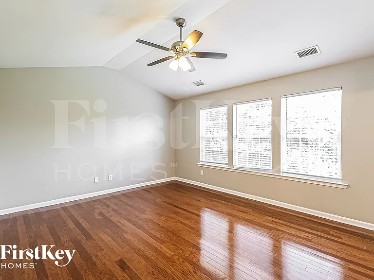 1905 Arbor Crest Ct — Photo 11