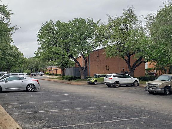 3rd image of 566 E Avenue J APT C
