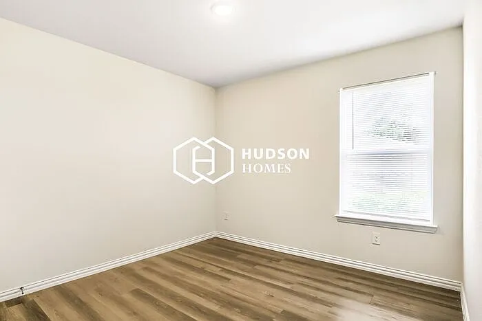 5108 Kilpatrick Ave — Photo 8