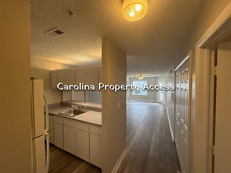 1401 Collegiate Cir #202 — Photo 20