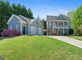 5005 Rockingham Dr, Roswell, GA 30075