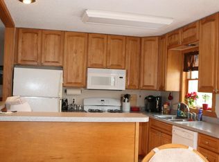 6813 35th St N, Oakdale, MN 55128