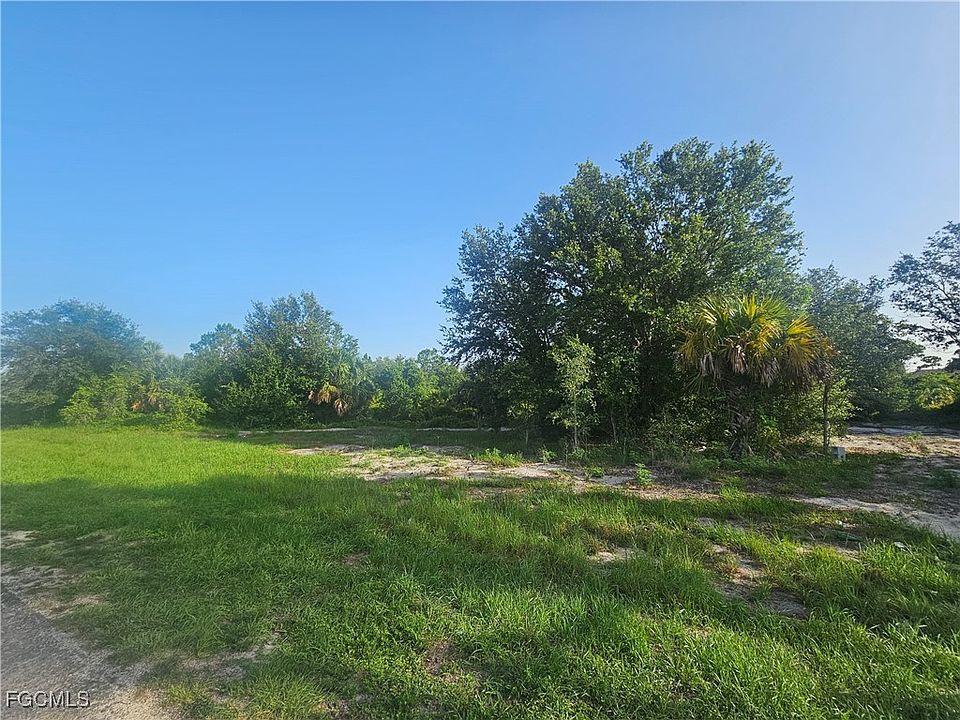 2nd image of 435 Rathburn St