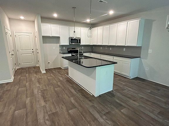 2nd image of 292 Juniper Valley Cir