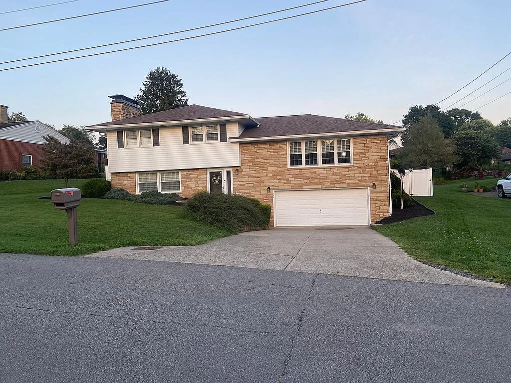 332 Jones Ave photo 1