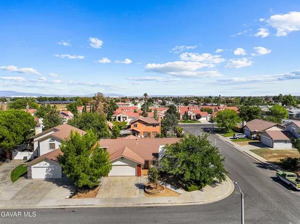 2427 Oakcrest Ave, Palmdale, CA 93550