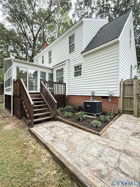 4 bed, 3.0 bath, 1945 sqft, $2,995 — Photo 3