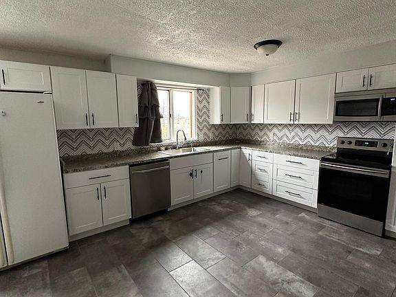 3rd image of 1405 E Oliver St #1