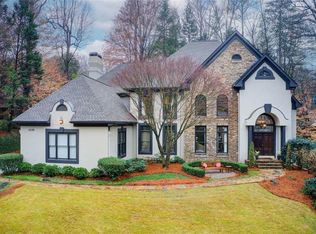 1119 Roxboro Pointe NE, Atlanta, GA 30324