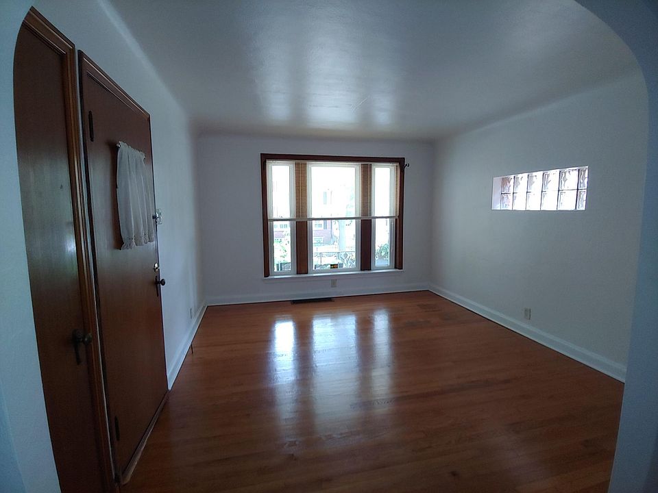 1st image of 6665 Devonshire Ave #1W