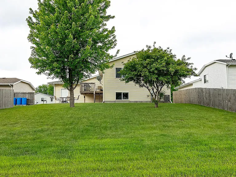 4436 W Briggs Dr — Photo 1