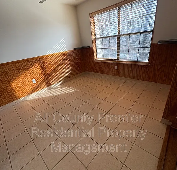 409 Hidden Village Dr — Photo 12