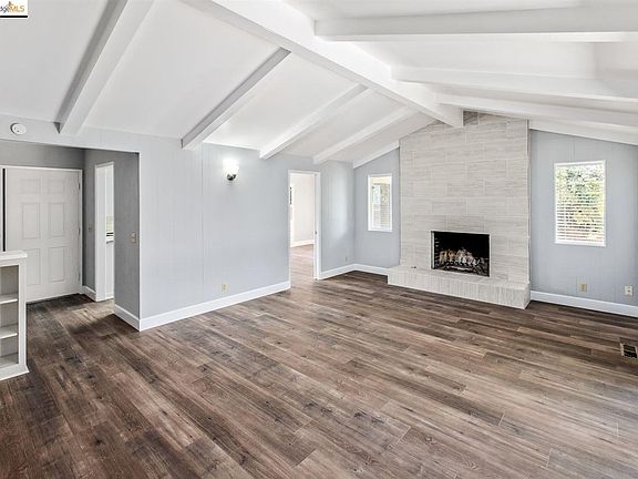 4th image of 43 Park Vista Cir
