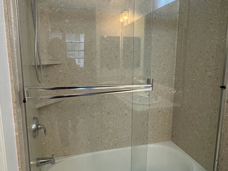 1195 Westbury Dr — Photo 18