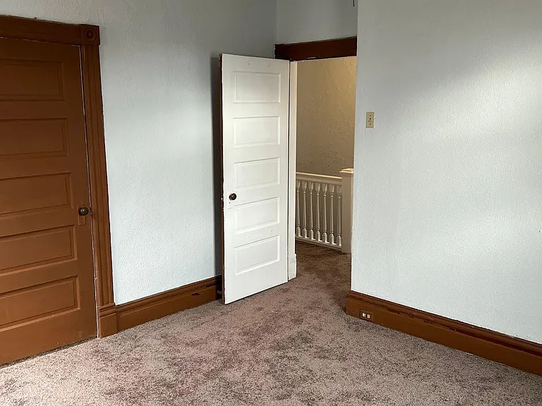 4556 Athlone Ave — Photo 12