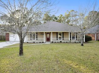 11501 Bayou Pl, Ocean Springs, MS 39564