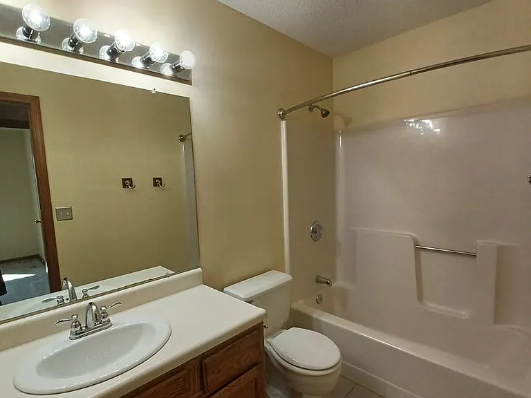 6308 SW 27th St — Photo 15
