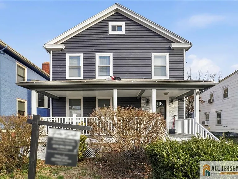 29 Grant St #1 — Photo 2