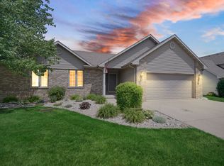 331 E Butler Ave, Grant Park, IL