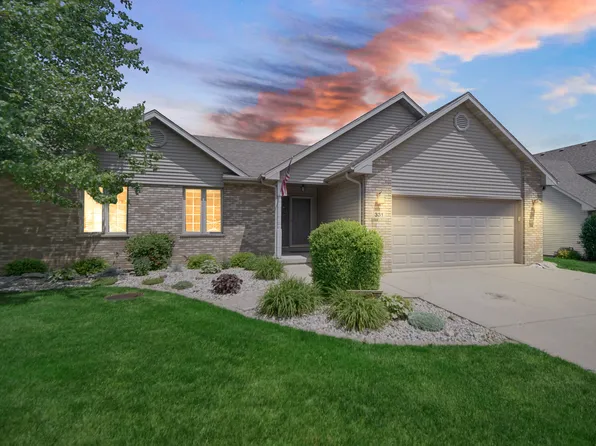 331 E Butler Ave, Grant Park, IL 60940