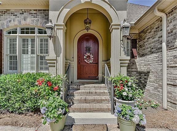 2nd image of 7328 Webbs Chapel Cove Ct