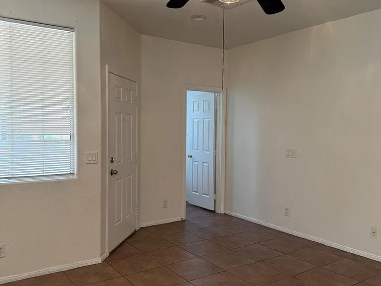 1260 Oak Village Ave — Photo 2