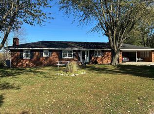 1235 Timber Ridge Dr, Huntingburg, IN 47542