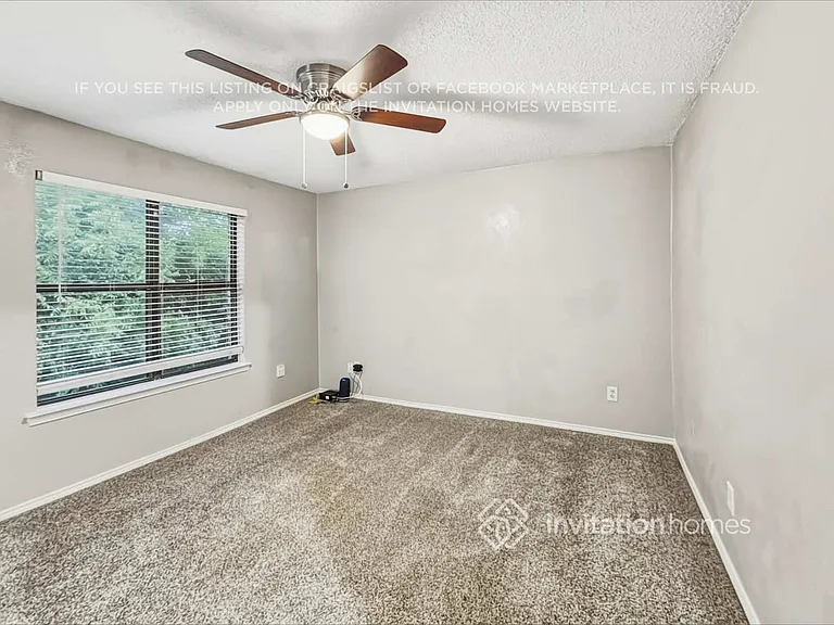427 Dawn Dr — Photo 11