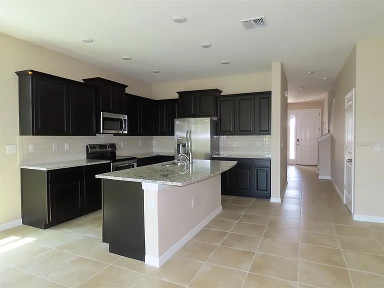 8725 Daydream St — Photo 7