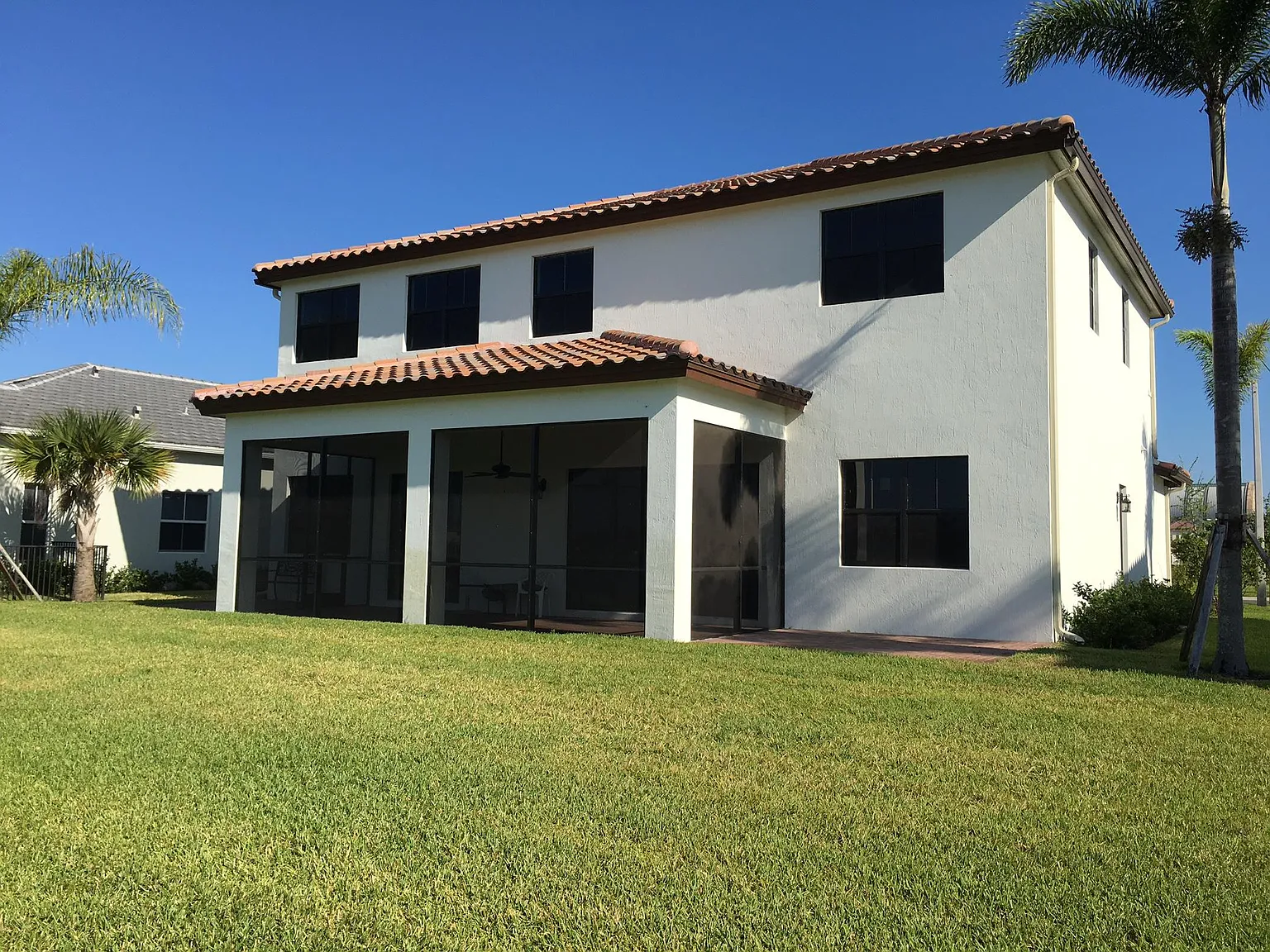 4 bed, 4200 sqft, $3,945 — Photo 2