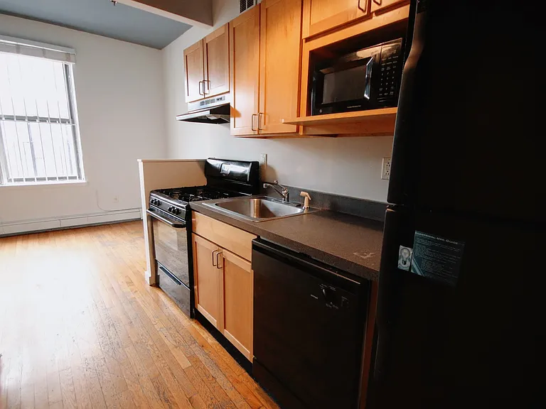 47-45 Vernon Blvd #3C — Photo 9