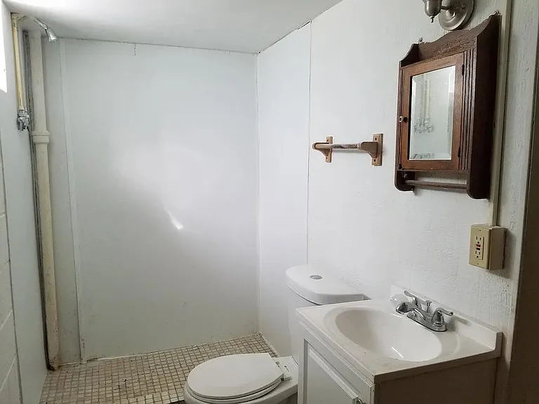 16009 Ramage Ave — Photo 11