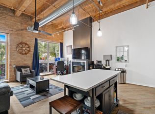 550 W Harrison St APT 151, Chicago, IL 60607