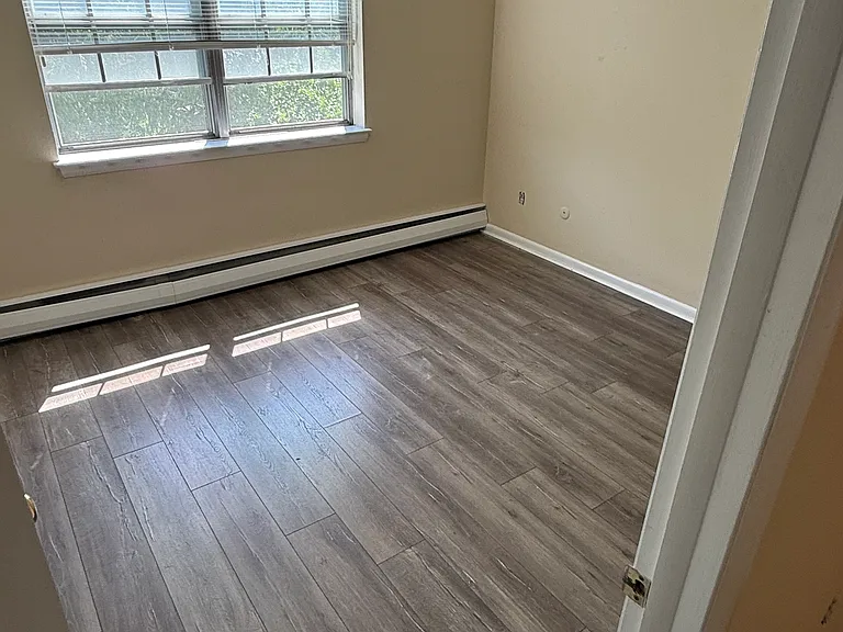 37 E Montgomery Ave #10 — Photo 6