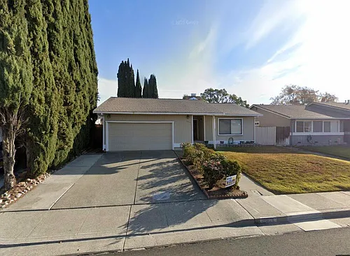 1814 Capitola Way Photo 1
