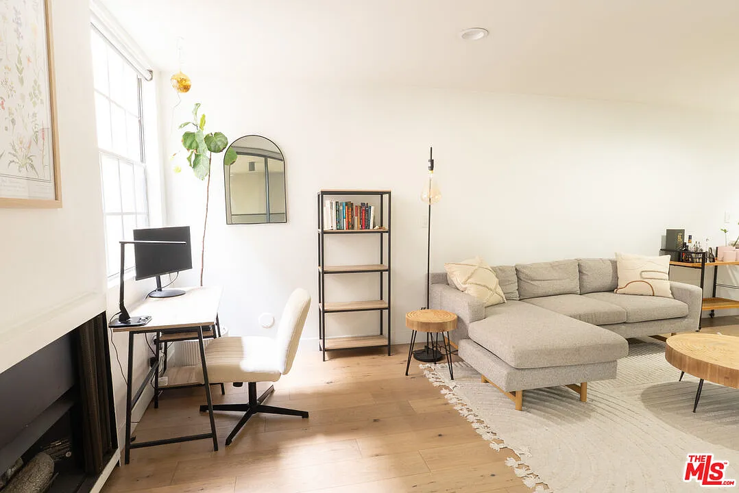 1 bed, 1.0 bath, 664 sqft, $2,700 — Photo 3