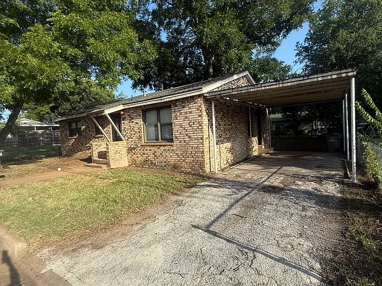 1400 Johnnie Ave — Photo 13
