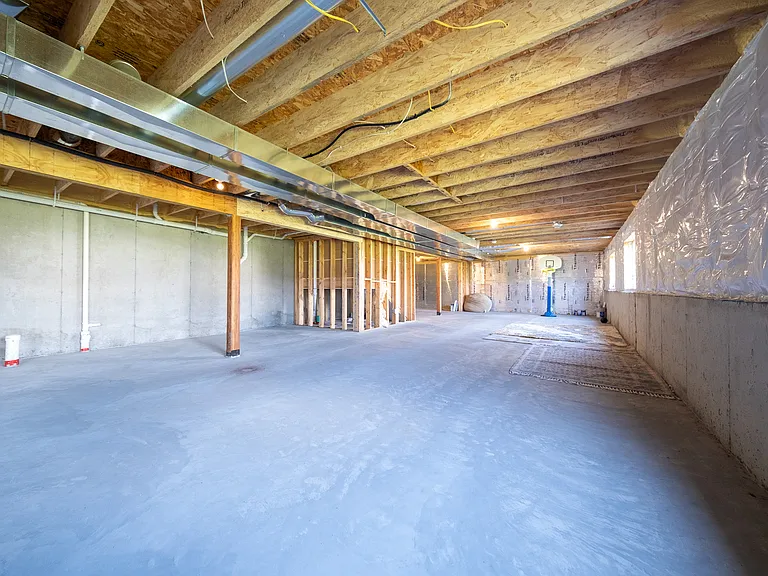 6644 Coach House Ln — Photo 36