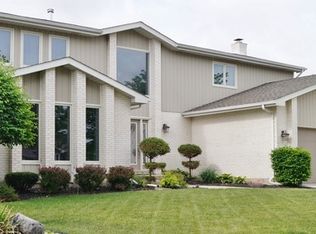 1390 N Ashley Lane, Addison, IL 60101