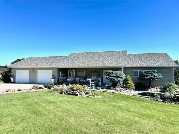 12746 Phillip Dr, Caledonia, MN 55921