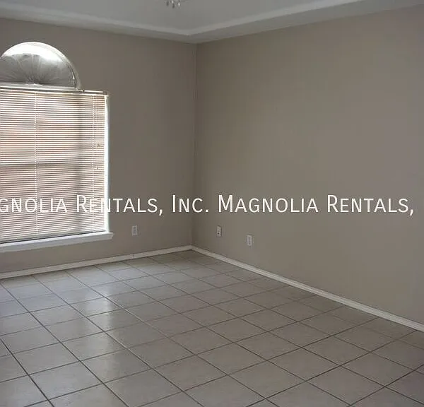 2108 Peridot St #2 — Photo 6