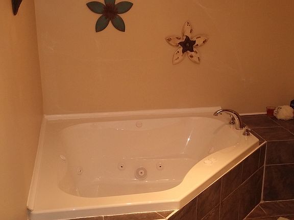 Jacuzzi Tub