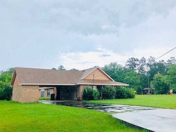 2nd image of 115 Edgewood Dr