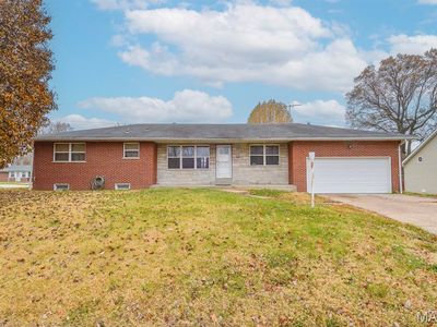 100 Winchester Dr, Belleville, IL, 62223
