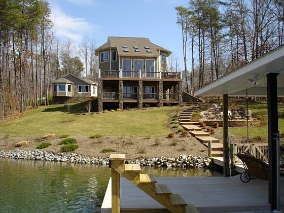 1st image of 1241 Lakefield Dr