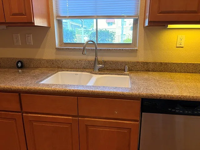 165 Stonegate Cir #B — Photo 7