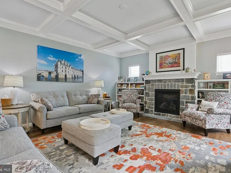 118 Stone Arch Dr — Photo 10