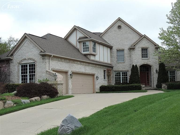1st image of 16142 Silverwood Dr