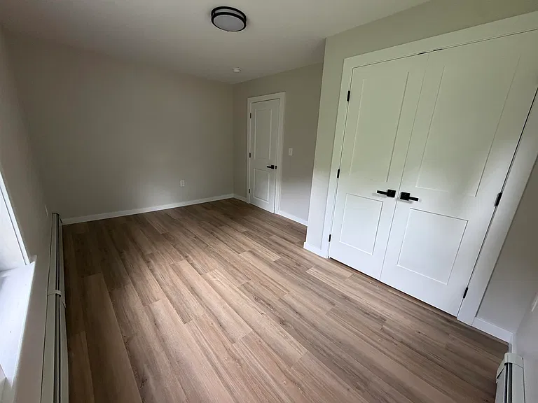 27 Washington St — Photo 12