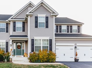 206 Merwood Dr, Morgantown, PA 19543
